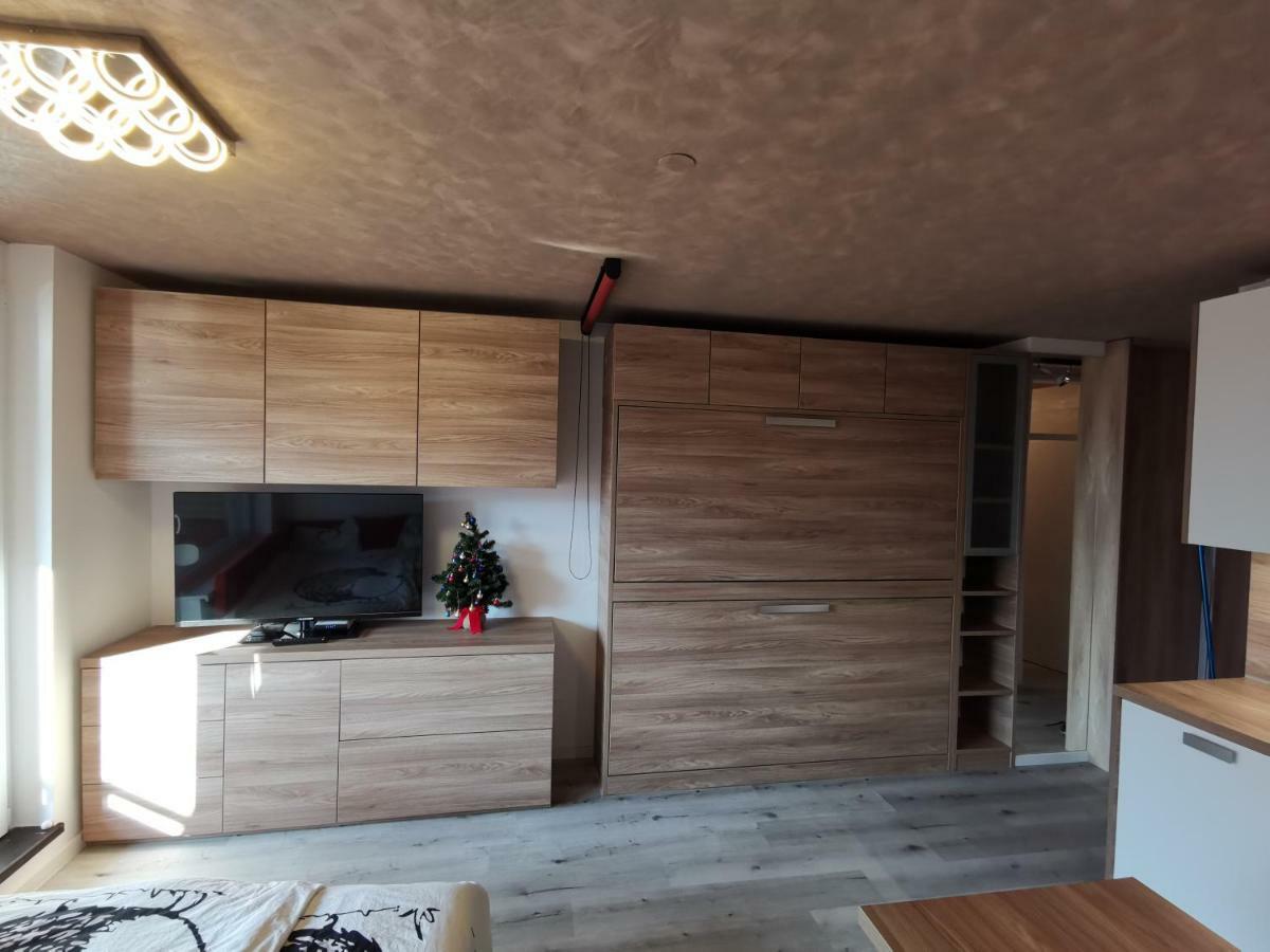 Studio Apartment Jez โบเว็ก ภายนอก รูปภาพ